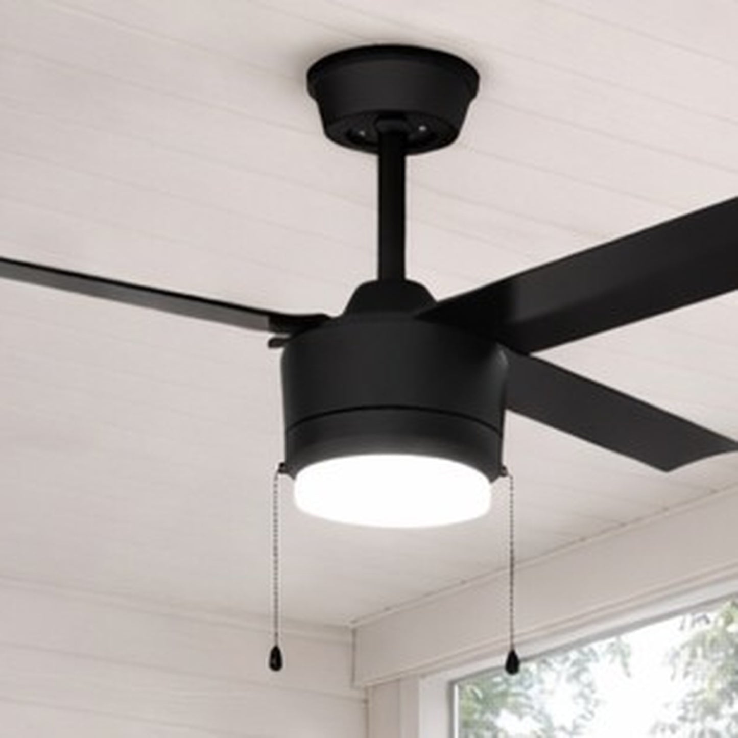 52" Rockford III Matte Black or Brushed Nickel